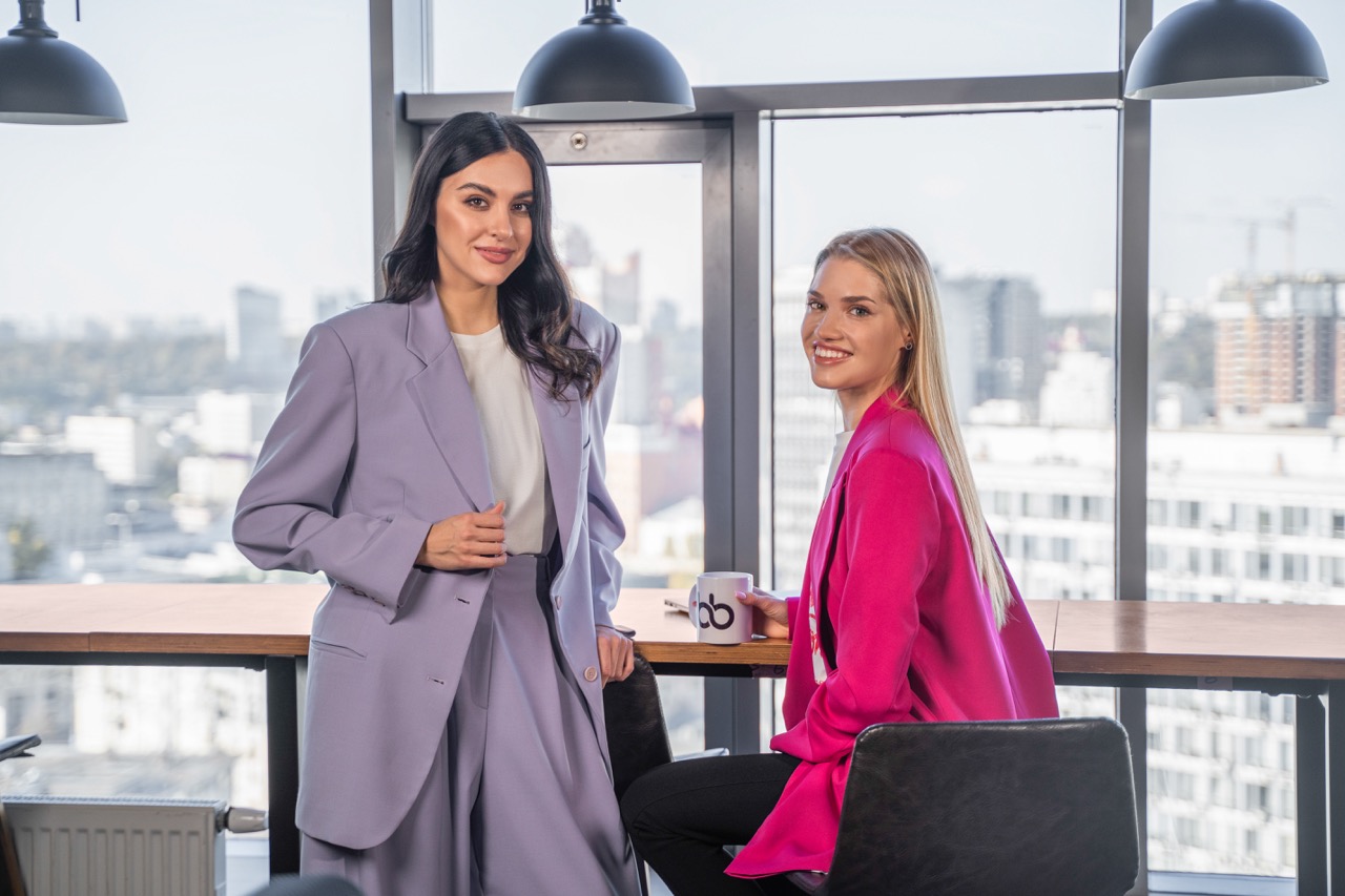 Read more about the article Mastering Media Pitching: Understanding What is a Media Pitch and How to Create Effective Ones